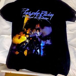 Unisex Size Medium Prince Purple Rain Shirt